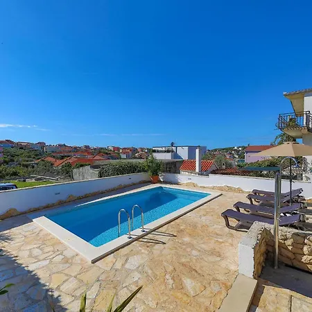 Amazing Home In Okrug Gornji With House Sea View *