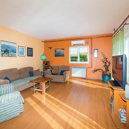 Holiday Home Liveja II IV Vikendica Trogir