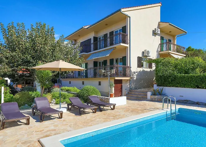 Liveja Ii Iv Hébergement de vacances